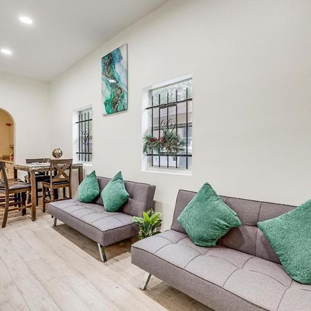 Large, Central, Lovely & Cozy 4Bed/2Bath - House By Everbank Stadium Τζάκσονβιλ Εξωτερικό φωτογραφία