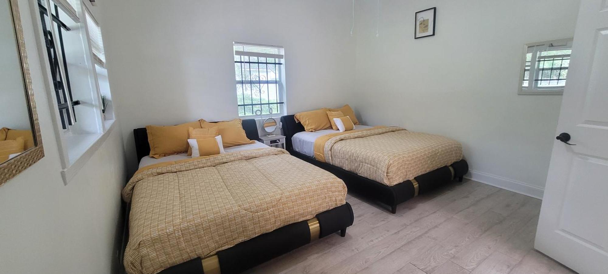 Large, Central, Lovely & Cozy 4Bed/2Bath - House By Everbank Stadium Τζάκσονβιλ Εξωτερικό φωτογραφία