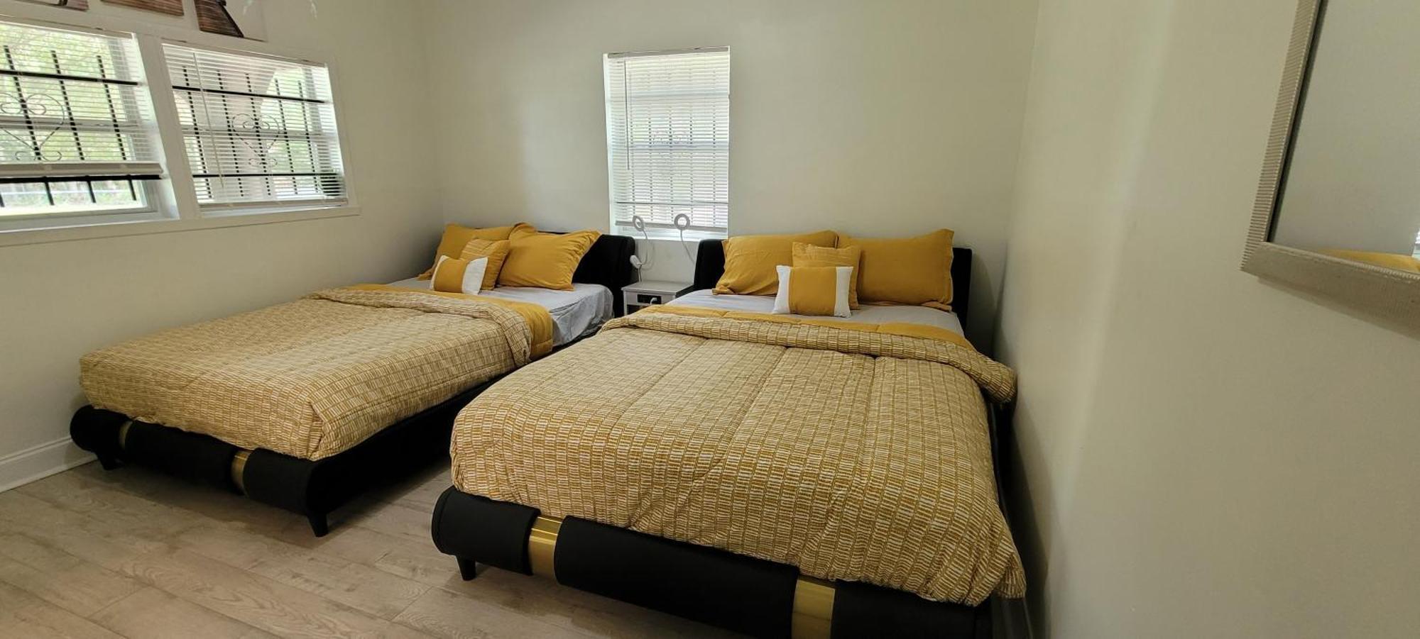 Large, Central, Lovely & Cozy 4Bed/2Bath - House By Everbank Stadium Τζάκσονβιλ Εξωτερικό φωτογραφία