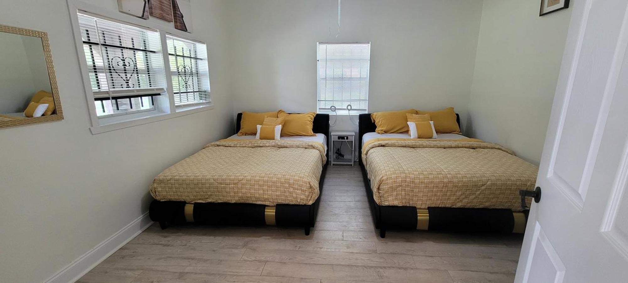 Large, Central, Lovely & Cozy 4Bed/2Bath - House By Everbank Stadium Τζάκσονβιλ Εξωτερικό φωτογραφία