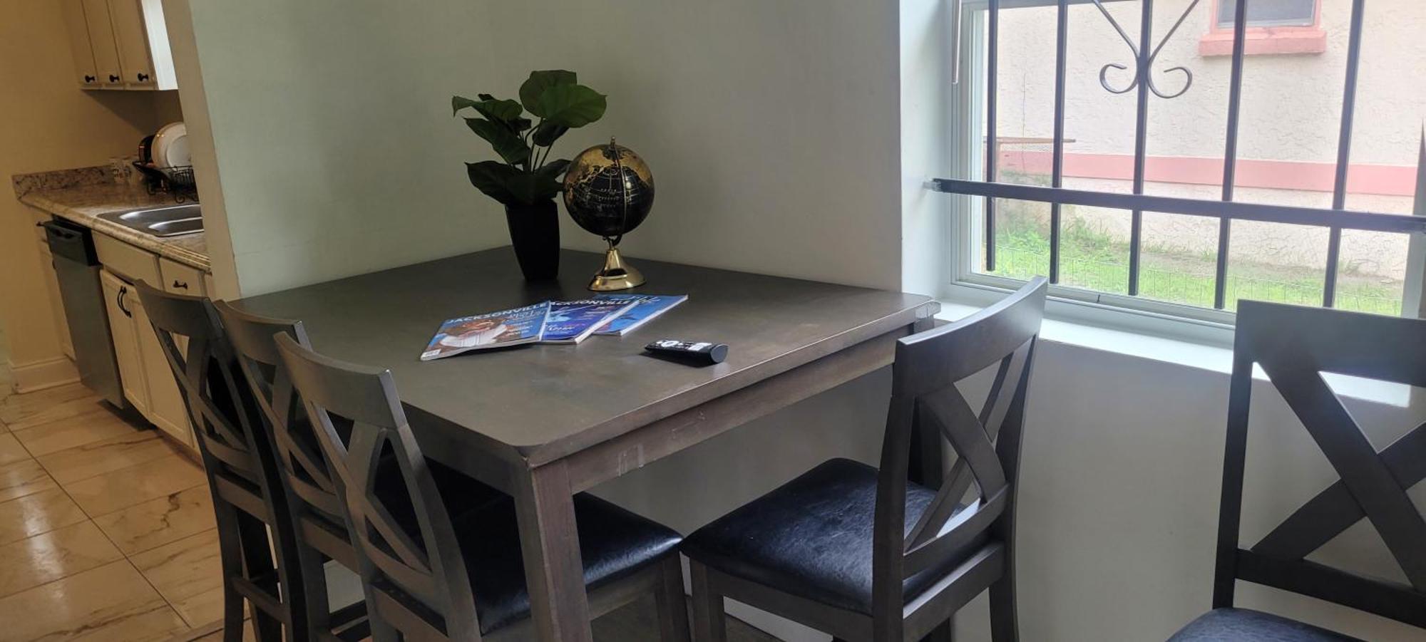 Large, Central, Lovely & Cozy 4Bed/2Bath - House By Everbank Stadium Τζάκσονβιλ Εξωτερικό φωτογραφία